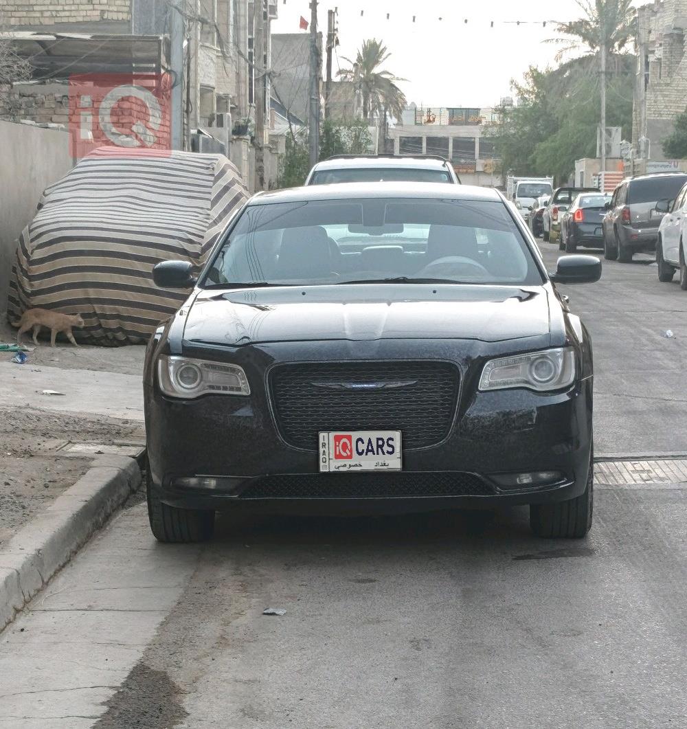 كرايسلر 300